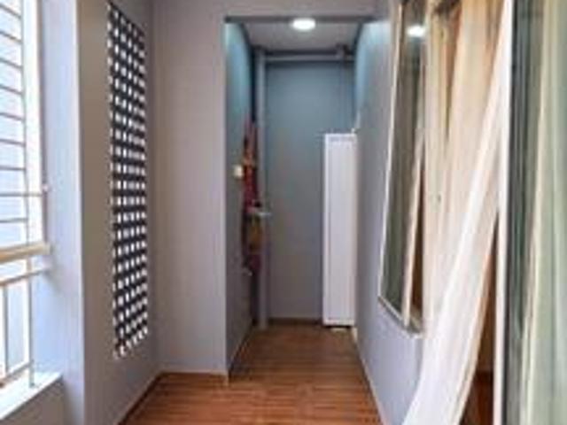 Newly Renovated HUGE Gardenville Townvilla Selayang Heights