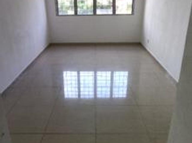 Newly renovated low floor unit at Seri Pulai apartment Puchong Hartma