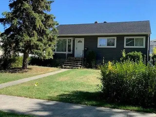Newly Renovated Modern Basement Suite $1350 Including Utilities
