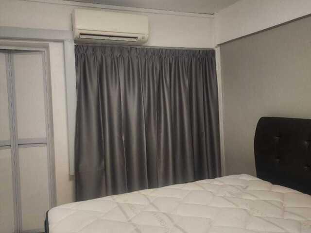 Newly renovated Master and common roomal females only