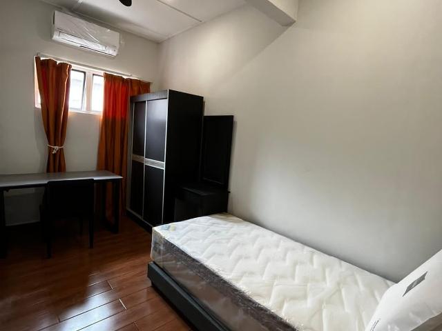 Newly Renovated Single Room for Rent at Puchong