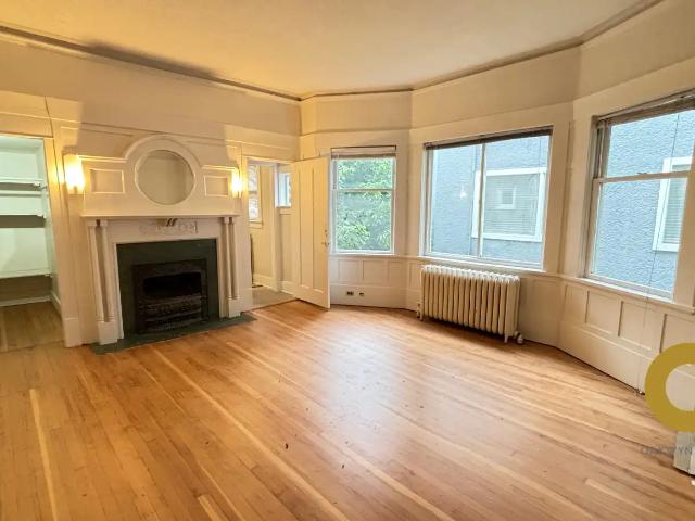 Newly Renovated Studio in Fairview!