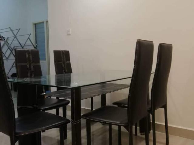 Newly Renovated with AirCon SIngle Room at Suriamas Condominium at Bandar Sunway