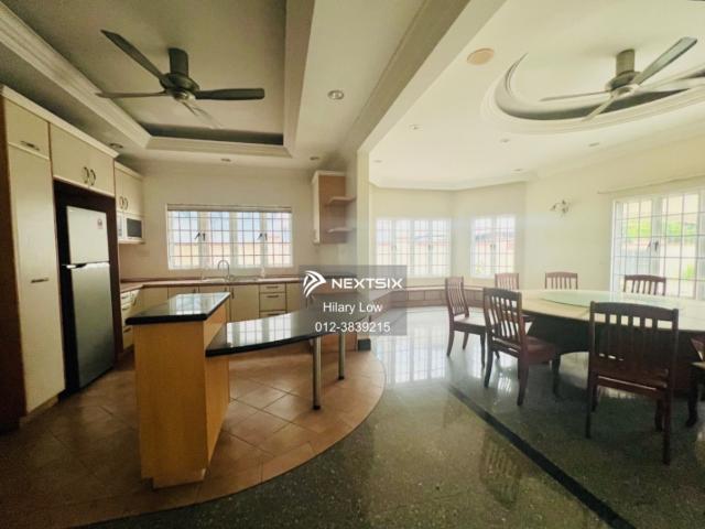 Newly Renovated with Basic Fitting Office