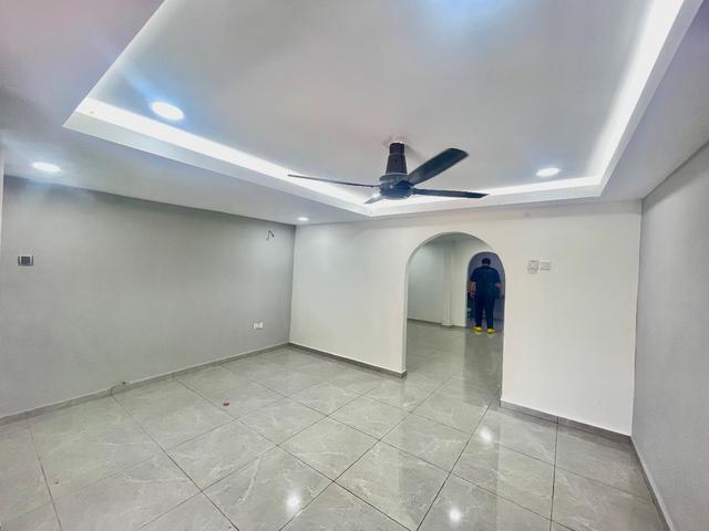 NEWLY REFURBISHED25 Storey House PJS 6 Petaling Jaya Selatan
