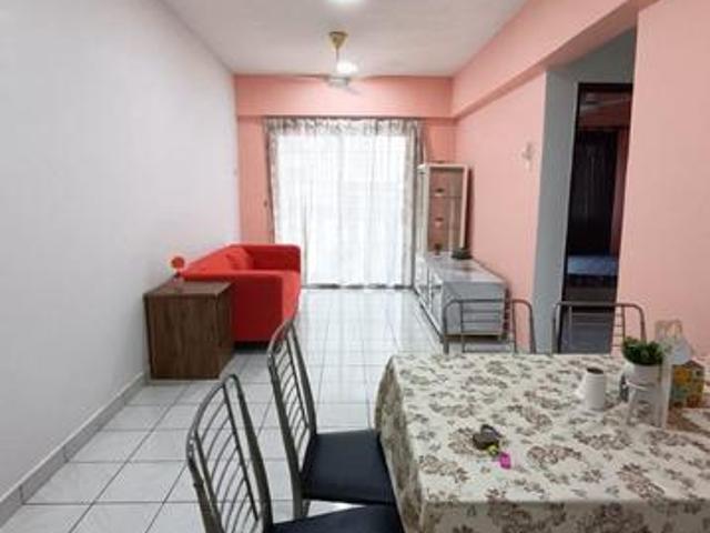 Newly Refurbished 3 Bedrooms Arena Green Available Now