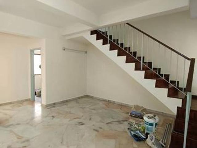 Newly Refurbished HOUSE FOR RENT BK 4Puchong