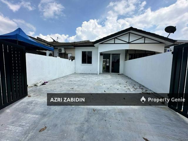 NEWLY REFURBISHED Single Storey House Jalan Telipot Bukit Sentosa Rawang FOR SALE