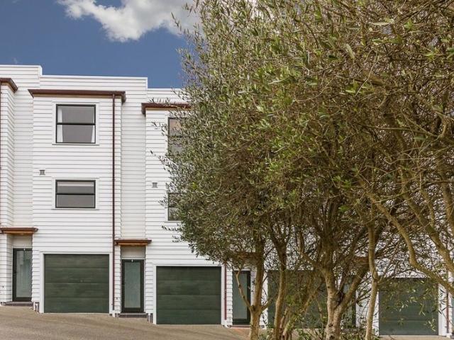 newmarket, 3 bedrooms