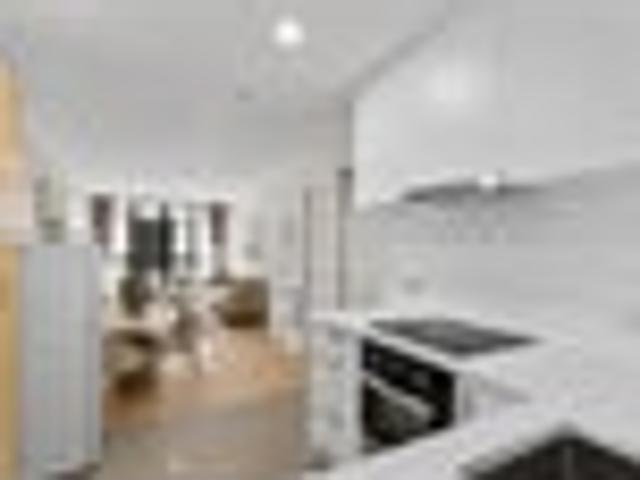 Newmarket, 2 bedrooms, $620 pw