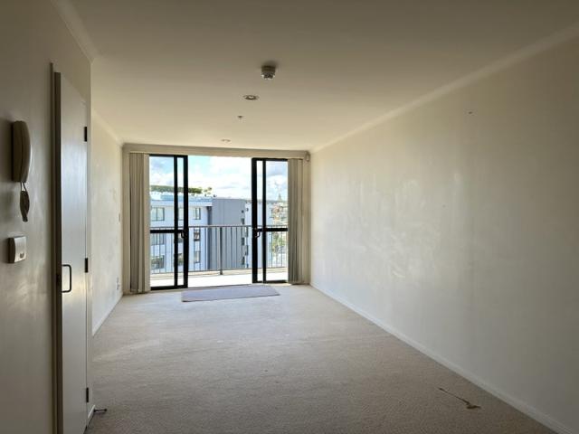 newmarket, 2 bedrooms
