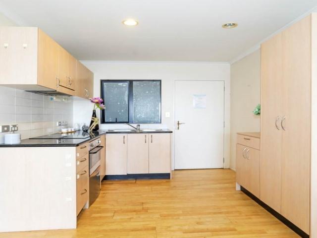 newmarket, 2 bedrooms
