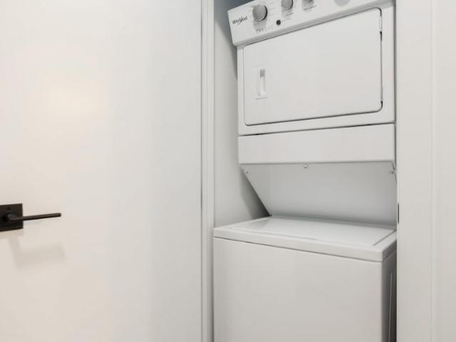 Newport: Loft Suites – 710 Westminster