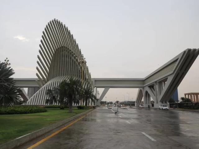 NEXT TO CORNER Karachi Bahria Town Karachi ID 88385