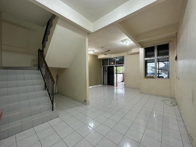 Next to End Lot AmongTaman Sinar Intan Double storey terrace house