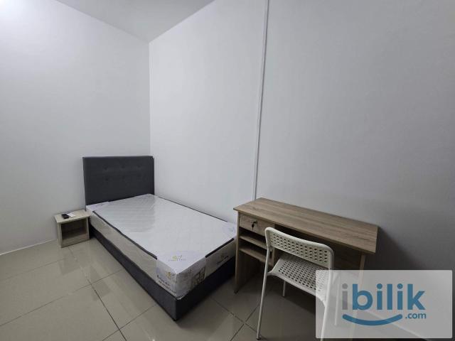 Next to lrt, female unit, single bedroom. Available now