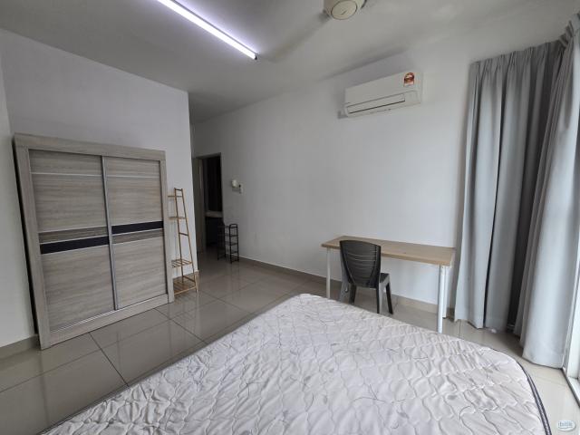 Next to LRT Station, Master bedroom. Available now