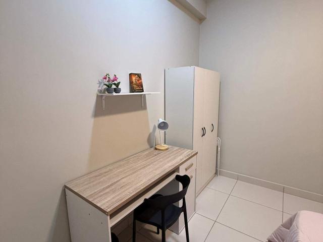 Nexus Taman Pertama_R3 Medium Room_Female