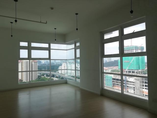 Nexis Soho Basic Partly Furnished for RENT