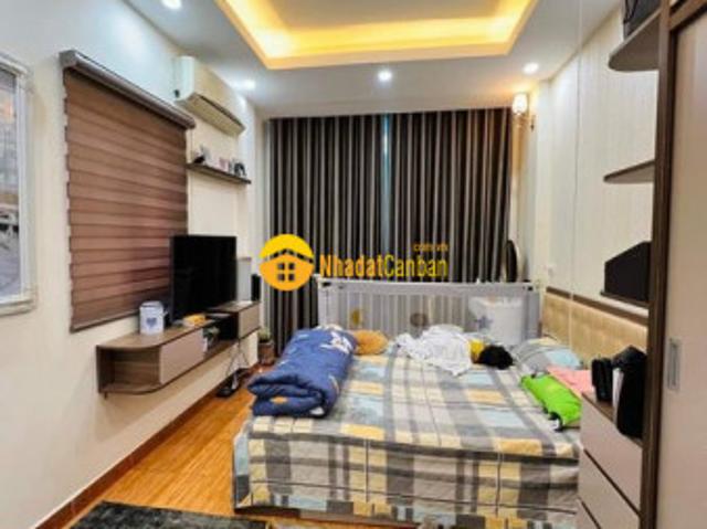 Nhỉnh 4 tỷ có ngay nhà mới, 35m x 5 tầng lung linh tại phố đại từ, oto, kd on, sát phố