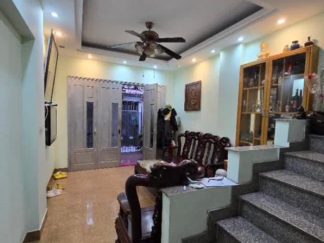Nhỉnh 4 Tỷ Sở Hữu Ngay Nhà Đẹp Dân Xây Tại Thượng Thanh – 4 Tầng 51m2, Ngõ Ô Tô Tránh