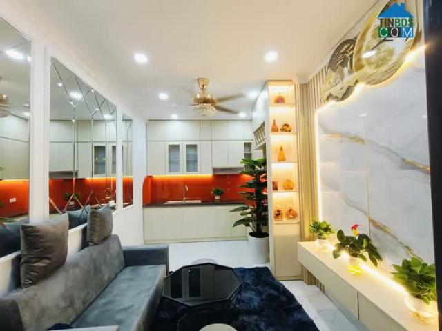 Nhỉnh 5 tỷ Bán Nhà Hoà Bình 30M2 4T MT 3.3 M, Chỉ 5 Tỷ Mặt Ngõ Nông 3 Gác Đỗ cửa Lô Góc️