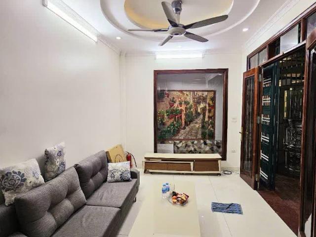 Nhỉnh 7 Tỷ Hộ khẩu Hai Bà Trưng, ngã tư Bạch Mai, 47m2 x 5T, Full nt, ở ngay