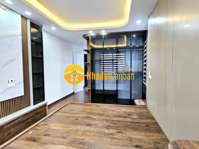 Nhỉnh 9 tỷ có nhà mới koong lô góc 6 tầng thang máy full nội thất nhập khẩu