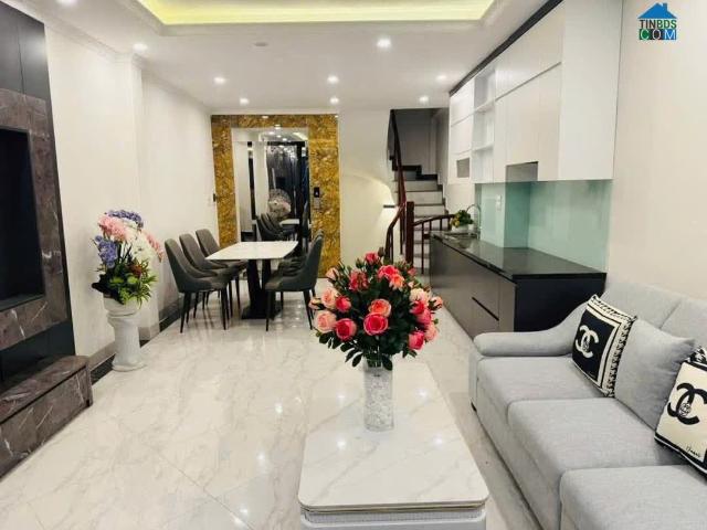 Nhỉnh 11 Tỷ, Nhà 6 Tầng 45M2 Phố Nguyễn Văn Linh, Full Nội Thất, Ô Tô Vào Nhà