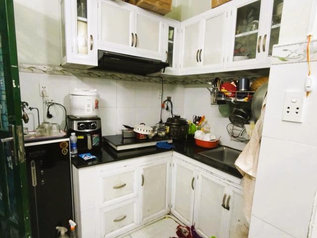 Nhỉnh 2 tỷ có nhà 3 tầng âu cơ, 2 phòng ngủ shr