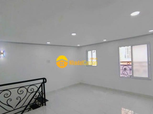 Nhỉnh 2 tỷ nhà mới đẹp 3 tầng gần aeon tân phú cách vài bước ra hxt dọn vào ở ngay