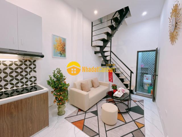 Nhỉnh 2 tỷ tí lõi đống đa nhà đẹp đón tết ngõ rất rộng bagac đua