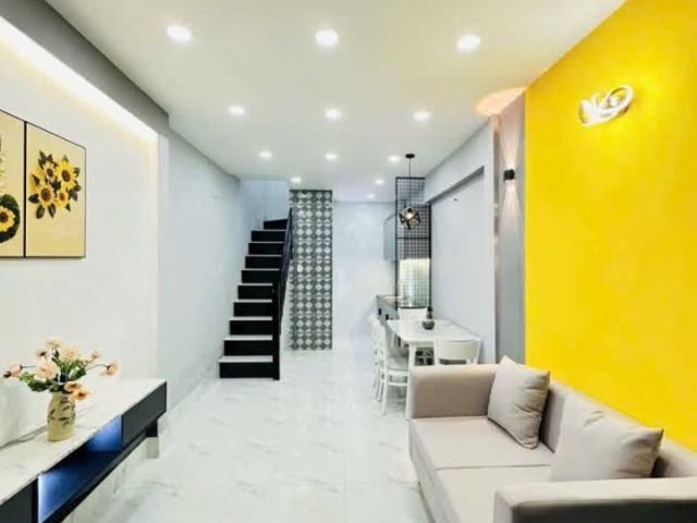 Nhỉnh 3 Tỷ – Âu Cơ – 24M² 3x8 – 2 Phòng Ngủ – Trung Tâm Tân Phú