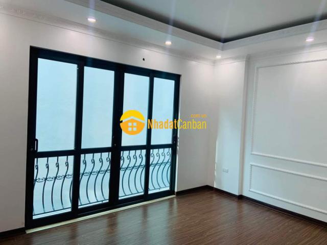 Nhỉnh 3 tỷ, nhà đẹp phố phan đình giót