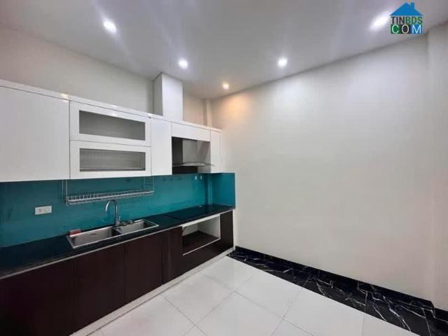 Đỉnh nhất Ngọc Thụy, diện tích 40m2, 4 m mặt tiền, ô tô, trung tâm quận, ngõ nông, giá 5,7ty
