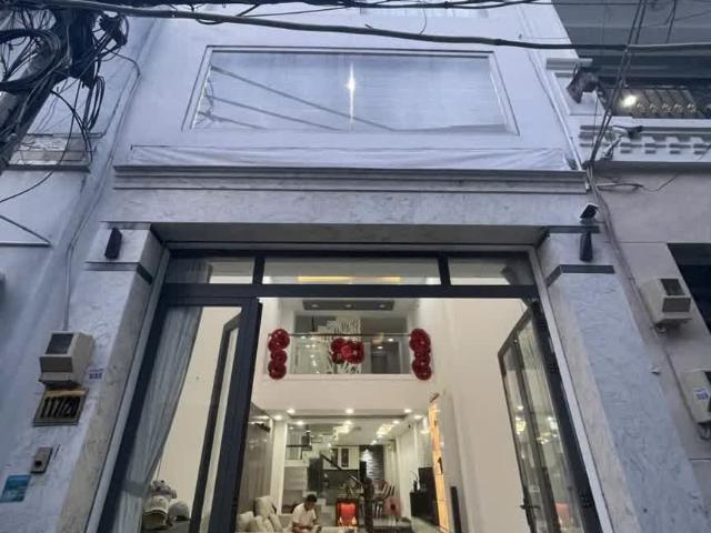 Nhàvquận 5 đường An Bình, 68m2, 5 tầng, 13.2 tỷ, hẻm xe hơi