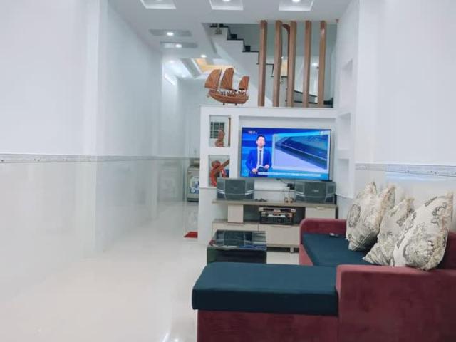 Nhà 3.5*14m/2lầu/ST/4PN Dương Bá Trạc P1Q8