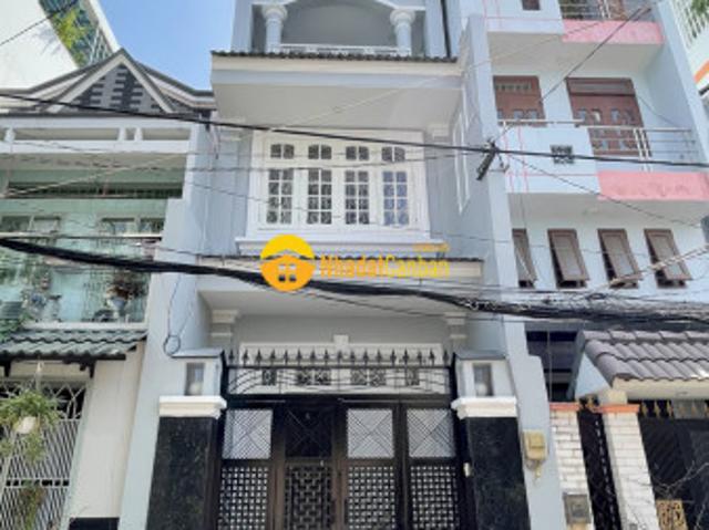 Nhà 3.8x18 trong khu ẩm thực q6, giá tốt
