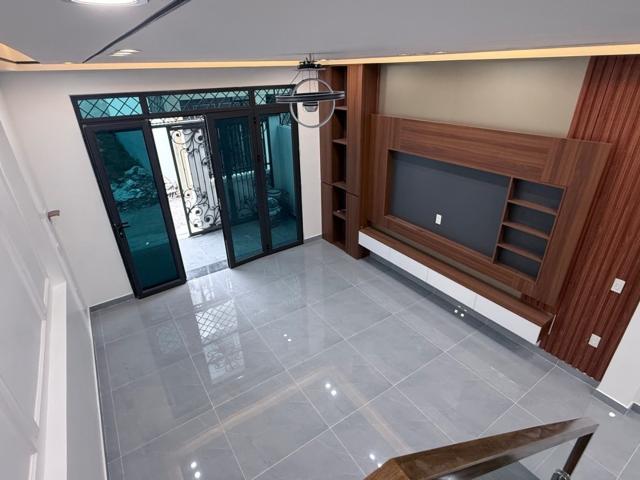 Nhà 3 tầng độc lập Đào Yêu – Hồng Thái, ô tô qua cửa, tiềm năng tăng giá