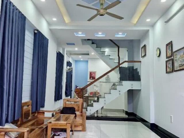 Nhà 3 Tầng Khu Phân Lô Hiệp Bình Thủ Đức Ngang 6X14M Chỉ Nhỉnh 7 Tỏi