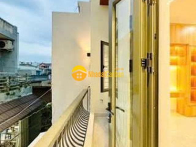Nhà 3 tầng kiên cố 4pn 5wc, tiện lợi di chuyển gần emart, nguyễn duy cung, gò vấp chỉ 5.4 tỷ