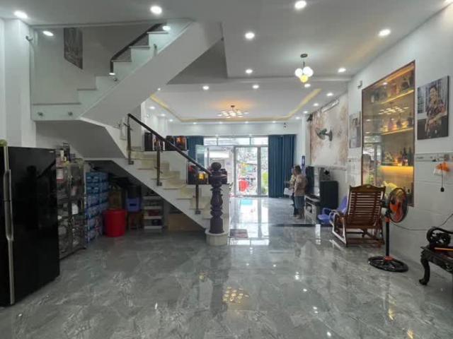Nhà 3 tầng Đỗ Xuân Hợp, PLB, ngang 6m, 84m2, Xe hơi ngủ trong nhà, 7,3 tỷ
