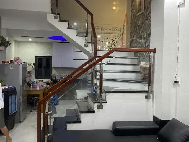 Nhà 3 Tầng 2 Mặt Tiền 130M2 Đường 10.5m Sát Chợ Mai – Sơn Trà
