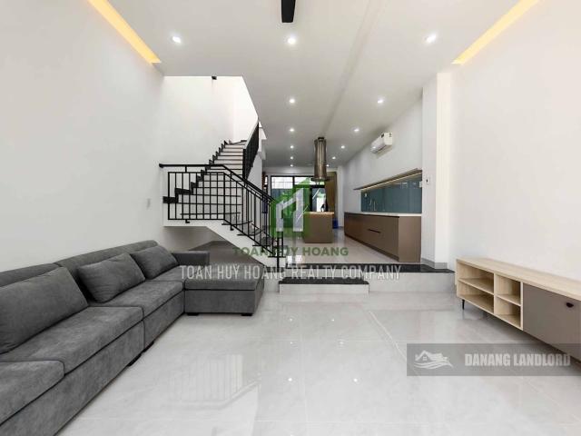 Nhà 3 phòng ngủ, hồ bơi, khu An Thượng B487
