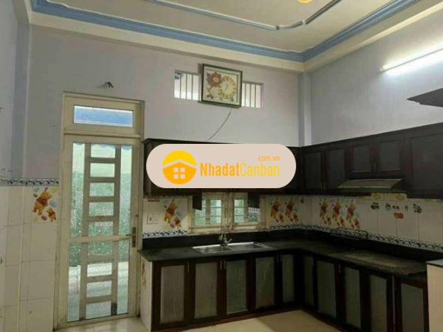 Nhà 1 tr2l 90m2 4pn đg phước bình q9