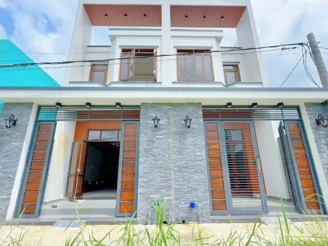 Nhà 1 Trệt 1 Lầu – Gần Chợ Bình Chánh – Giá Chỉ 1,8 Tỷ