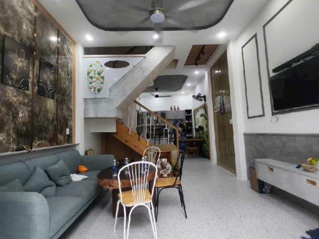 Nhà 1 Sẹc, 4 Tầng, 40m2,4pn, Đường Xe Hơi, HT 17, Quận 12