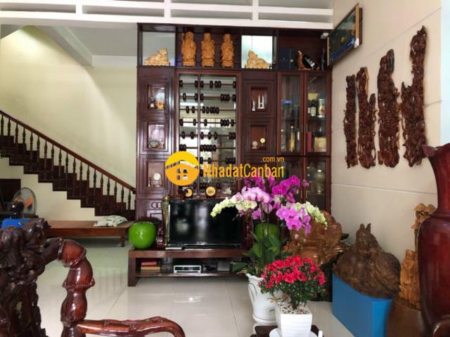 Nhà 2 tầng mặt tiền hùng vương, tam kỳ dt 210m2 6, xx tỷ