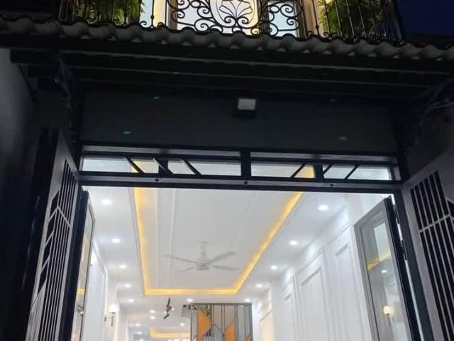 Nhà 2 tầng mặt tiền View sông Nguyễn Duy P9Q8. Giá 6,2 tỷ TL