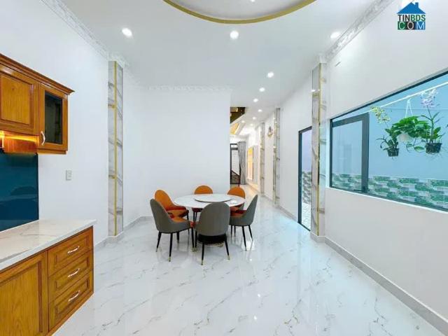 Nhà 2 Tầng. Diện tích 110m2. Giá: 5.8 tỷ. Đường Huỳnh Tấn Phát. Thị Trấn Nhà Bè